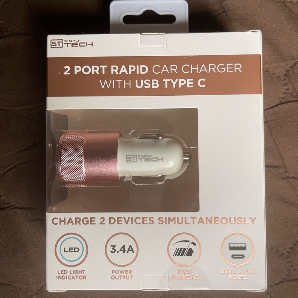 New 2 Port Rapid Car Charger With USB + USB Type C